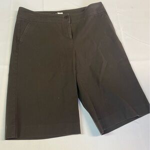 SAKS 5th Avenue brown Bermuda short. Flat fronts and a women’s size 8.